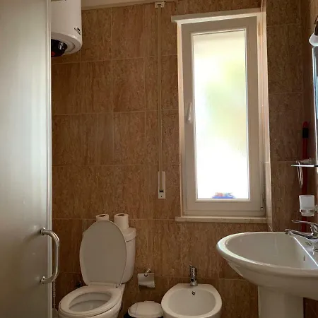 Διαμέρισμα Eme - Kompleksi Lura 2 Gjiri I Lalzit