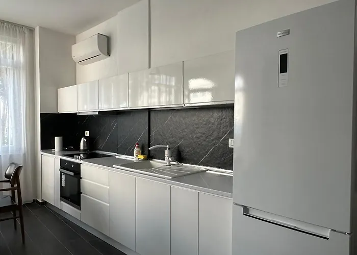 Eme - Kompleksi Lura 2 Gjiri I Lalzit Appartamento *