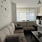 Eme - Kompleksi Lura 2 Gjiri I Lalzit