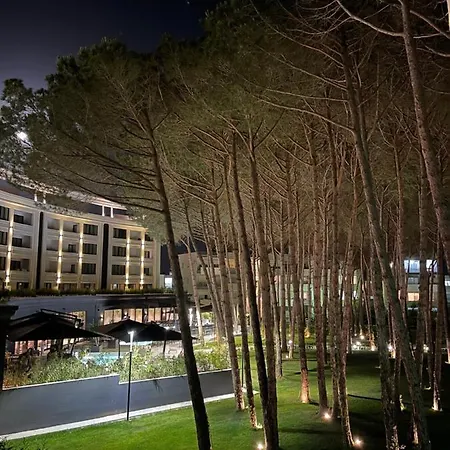 Eme - Kompleksi Lura 2 Gjiri I Lalzit Apartment