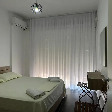 Apartment Eme - Kompleksi Lura 2 Gjiri I Lalzit