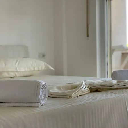 Eme - Kompleksi Lura 2 Gjiri I Lalzit Apartment