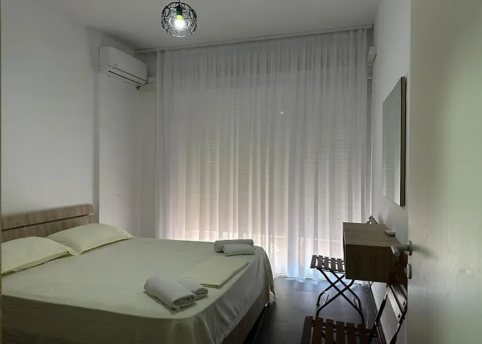 Apartament Eme - Kompleksi Lura 2 Gjiri I Lalzit