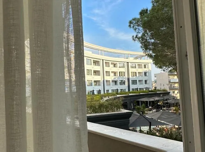 Eme - Kompleksi Lura 2 Gjiri I Lalzit *