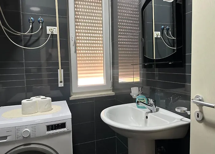 Eme - Kompleksi Lura 2 Gjiri I Lalzit Apartament Durrës