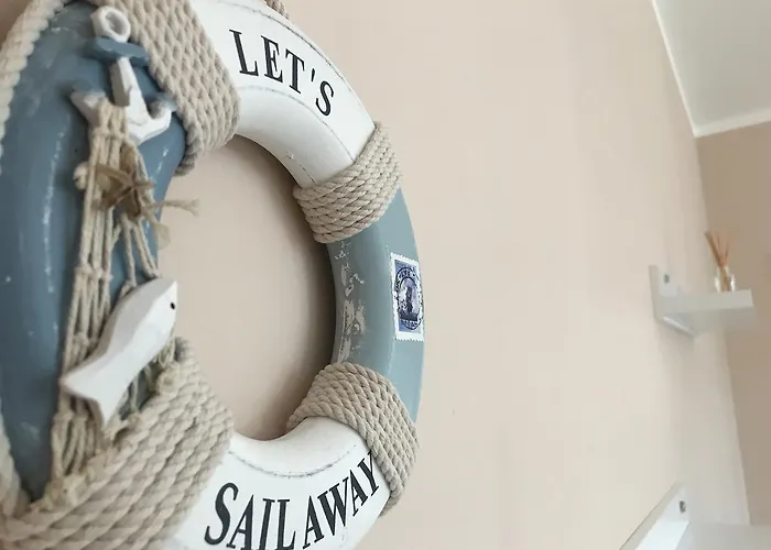 Eme - Kompleksi Lura 2 Gjiri I Lalzit Durrës