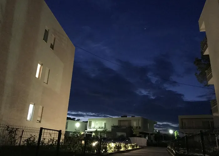 Eme - Kompleksi Lura 2 Gjiri I Lalzit *