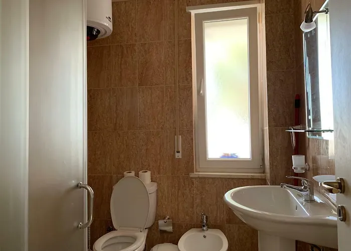 Apartament Eme - Kompleksi Lura 2 Gjiri I Lalzit